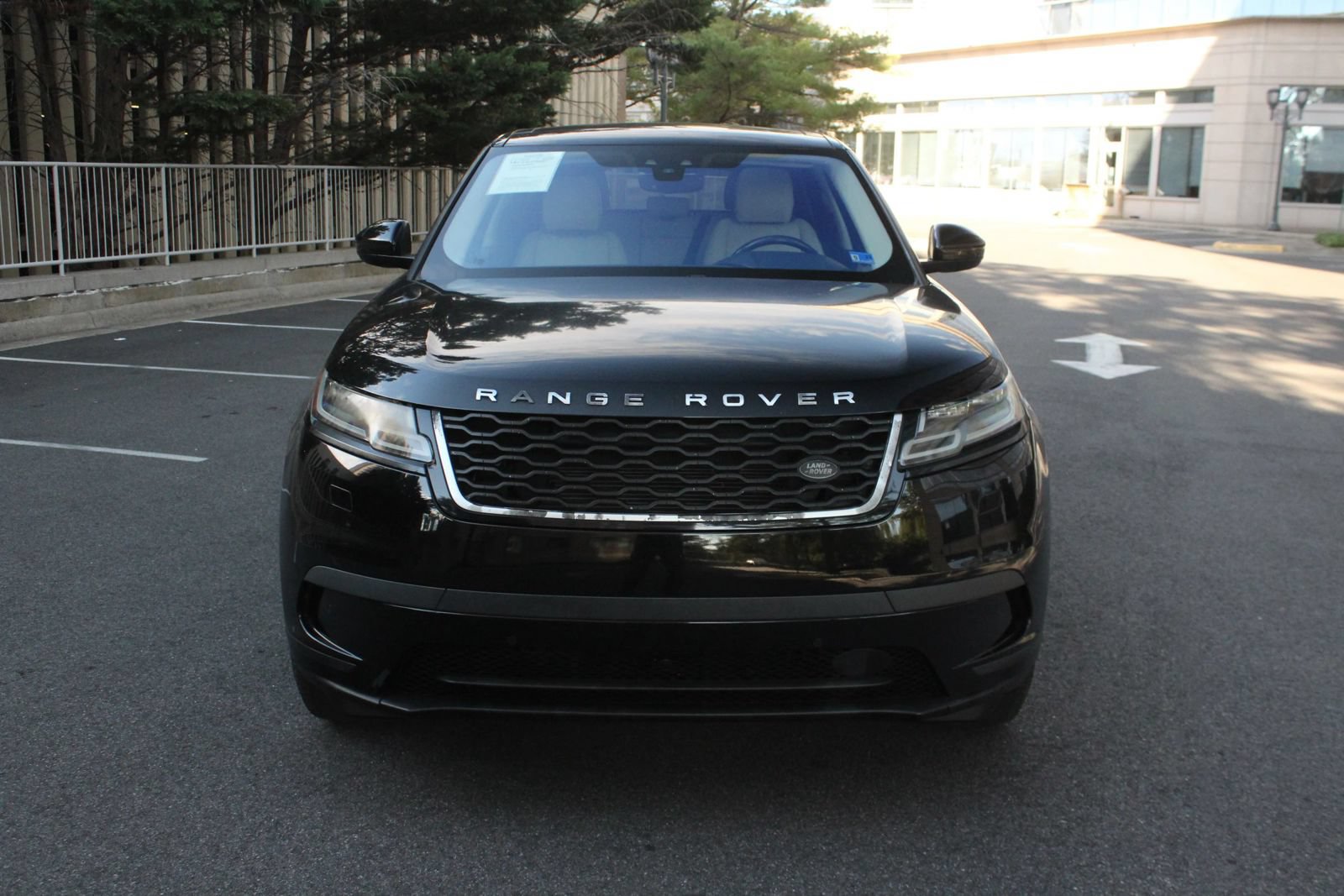 Used 2020 Land Rover Range Rover Velar S AWD/4WD image 3