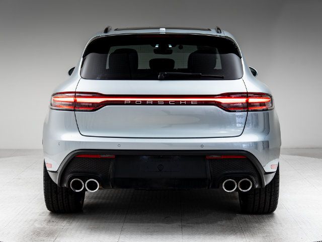 Certified 2026 Porsche Macan AWD/4WD image 36