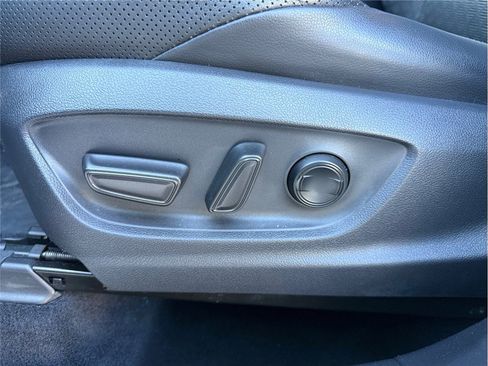 Used 2021 Toyota C-HR Limited image 16