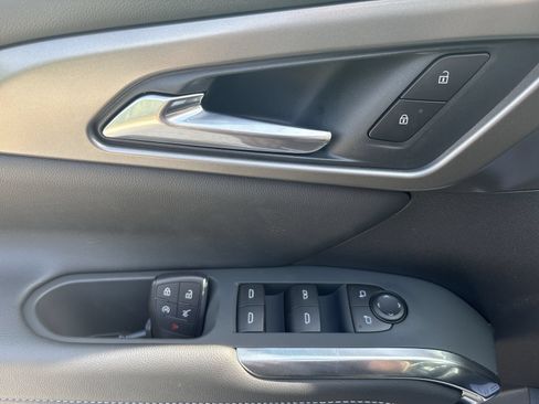 New 2026 Chevrolet Traverse LT FWD image 16