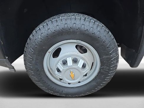 Used 2024 Chevrolet Silverado 3500 W/T w/ Snow Plow Prep/Camper Package image 11