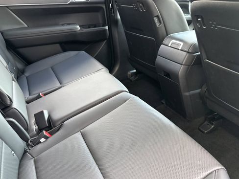 Certified 2025 Hyundai Santa Fe SEL image 18