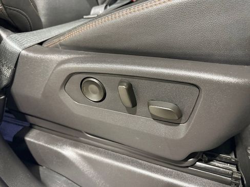 Used 2024 GMC Sierra 1500 AT4 w/ Technology Package image 14