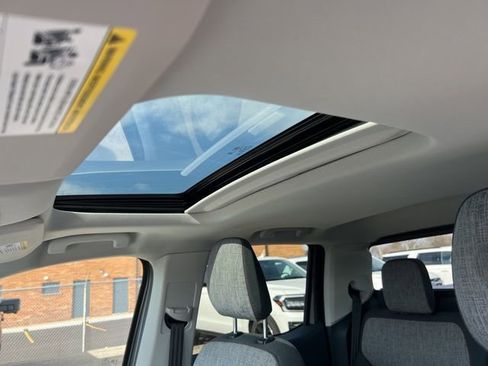 Certified 2022 Ford Maverick XLT w/ Equipment Group 300A Standard AWD/4WD image 18