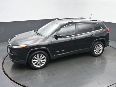 Used 2016 Jeep Cherokee Limited AWD/4WD image 33