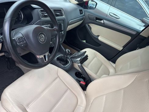 Used 2013 Volkswagen Jetta TDI FWD image 5
