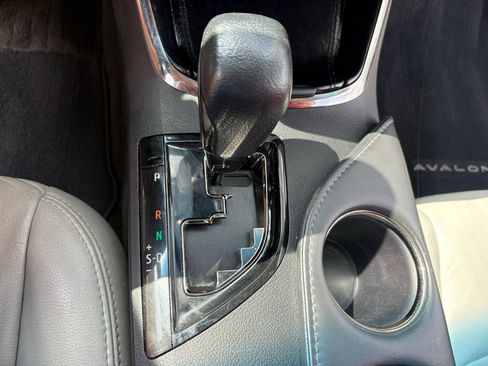 Used 2017 Toyota Avalon XLE FWD image 21
