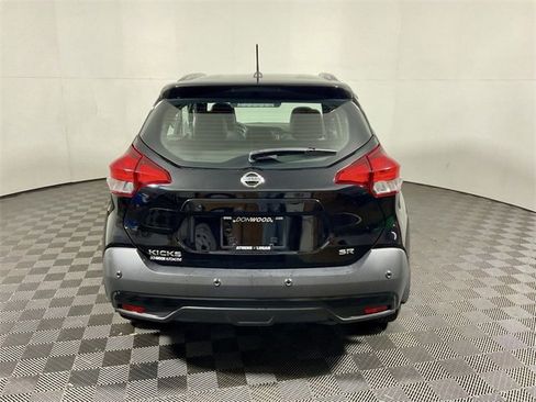 Used 2020 Nissan Kicks SR w/ SR Premium Package image 11