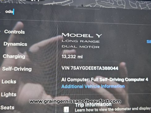 Used 2026 Tesla Model Y AWD image 13