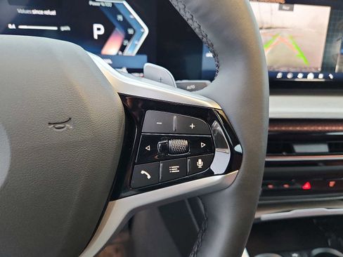 Used 2025 BMW 330i xDrive Sedan w/ Convenience Package image 20