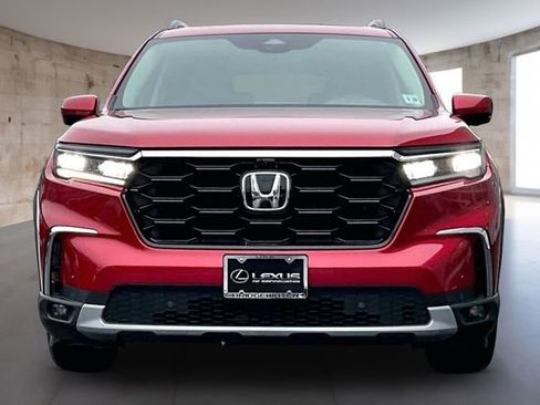 Used 2023 Honda Pilot Elite image 2