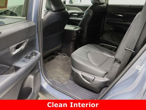 Certified 2025 Toyota Grand Highlander AWD image 28