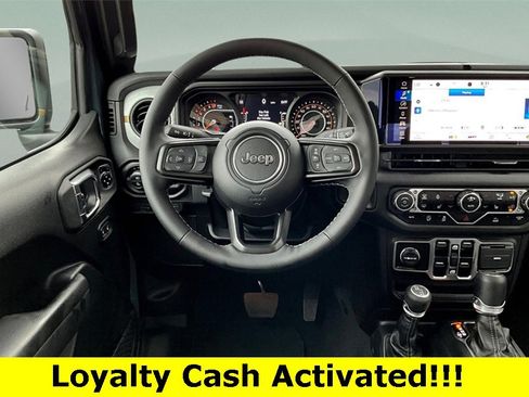 New 2025 Jeep Gladiator Sport image 7