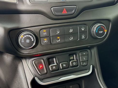 Used 2018 GMC Terrain SLE FWD image 15