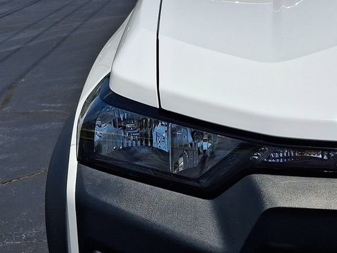 Used 2026 Chevrolet Colorado Trail Boss AWD/4WD image 9