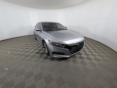 Used 2018 Honda Accord EX image 26