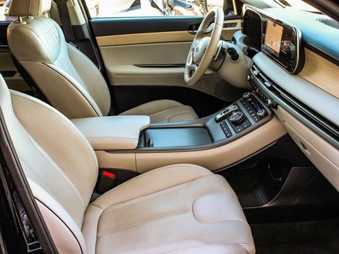 Used 2023 Hyundai Palisade Limited image 45