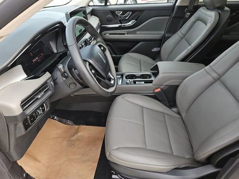 New 2026 Lincoln Corsair Premiere image 16