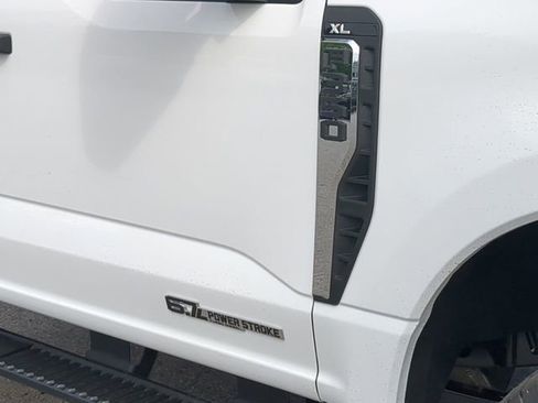 New 2025 Ford F350 XL w/ XL Chrome Package image 12