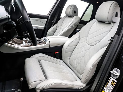 Used 2023 BMW X5 xDrive45e w/ Climate Comfort Package image 18