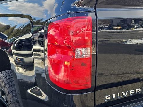 Used 2019 Chevrolet Silverado 1500 LT w/ All Star Edition image 13