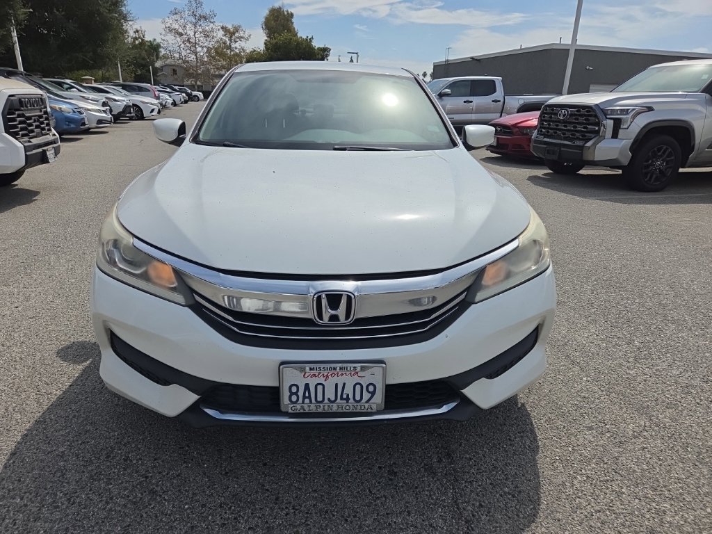 Used 2017 Honda Accord LX image 8
