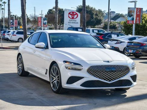 Used 2022 Genesis G70 3.3T image 4