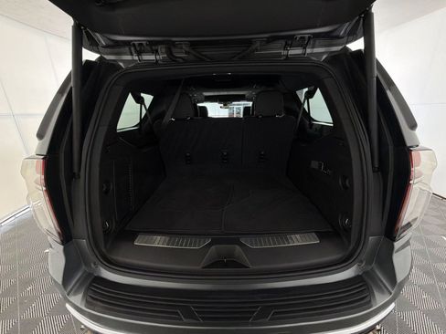 Used 2021 Chevrolet Suburban Premier image 27