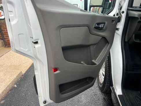 Used 2022 Ford Transit 350 XLT image 19