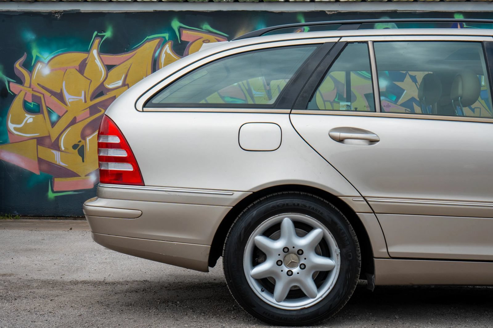 Used 2002 Mercedes-Benz C 320 Wagon image 9