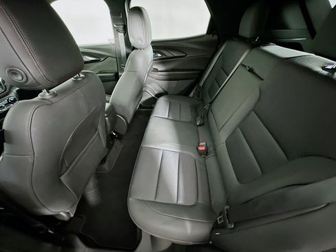 Used 2023 Chevrolet TrailBlazer RS w/ Convenience Package image 27