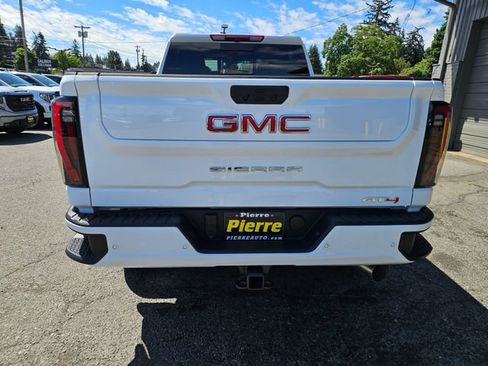 New 2026 GMC Sierra 2500 AT4 AWD/4WD image 4