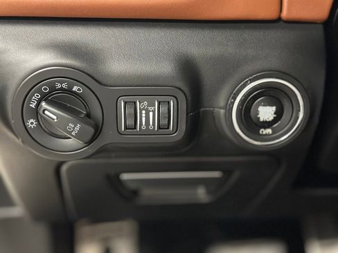 Used 2018 Maserati Ghibli S GranLusso image 14