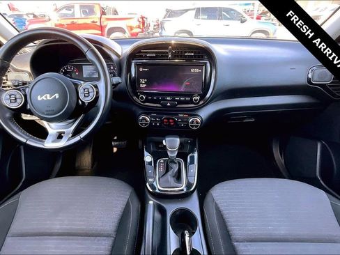 Used 2022 Kia Soul EX image 7