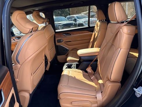 Used 2023 Jeep Grand Cherokee L Summit image 25