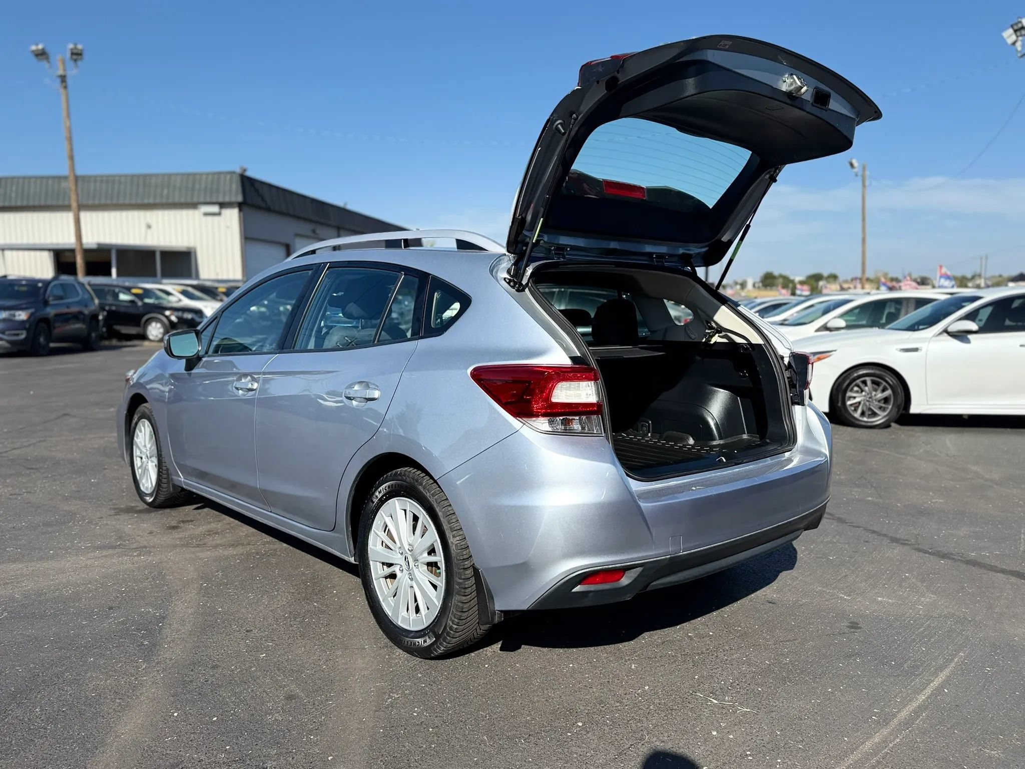 Used 2017 Subaru Impreza 2.0i Premium AWD/4WD image 37