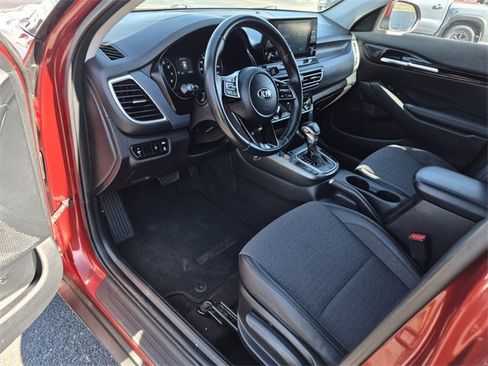 Used 2021 Kia Seltos S image 17