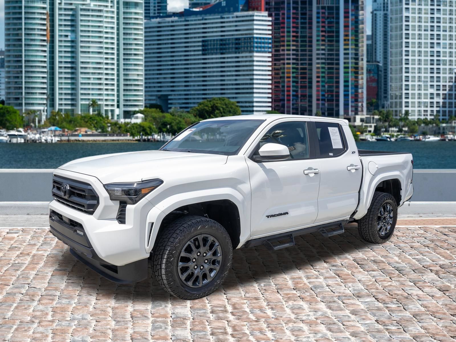 Used 2025 Toyota Tacoma SR5 AWD/4WD 360° Tour