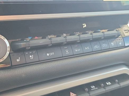 Used 2023 Toyota Tundra Limited image 30