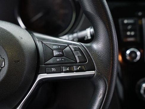 Used 2019 Nissan Rogue Sport S image 15