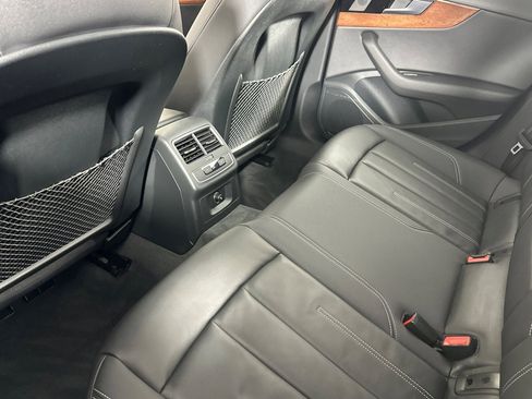 Used 2023 Audi A4 2.0T Premium w/ Convenience Package image 11
