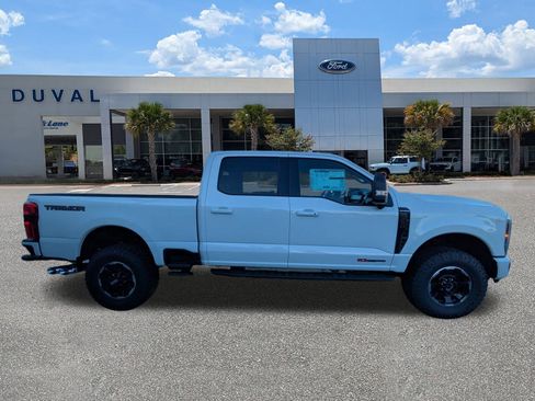 New 2026 Ford F250 Platinum w/ Tremor Off-Road Package image 2