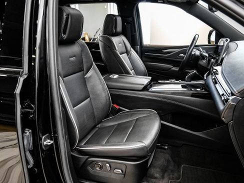 Used 2024 Cadillac Escalade Sport w/ LPO, ONYX Package AWD/4WD image 48