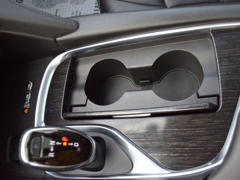 Used 2021 Buick Enclave Avenir w/ Avenir Technology Package image 28