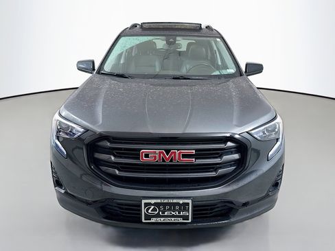 Used 2021 GMC Terrain SLT w/ Elevation Edition image 2