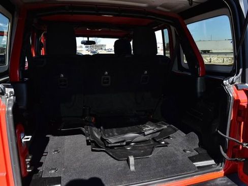 Used 2018 Jeep Wrangler Unlimited Sport S image 24