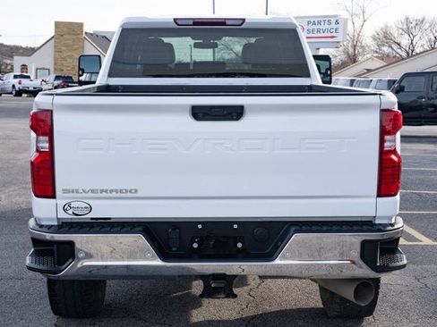 Used 2022 Chevrolet Silverado 2500 W/T w/ Gooseneck/5TH Wheel Package image 4