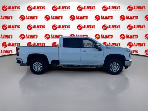 Used 2023 Chevrolet Silverado 2500 LT w/ Convenience Package AWD/4WD image 4