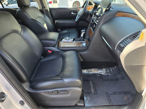 Used 2024 Nissan Armada SL w/ Captain's Chairs Package RWD image 16