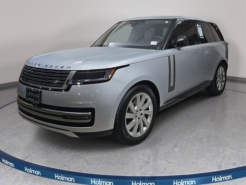 Used 2024 Land Rover Range Rover SE image 1